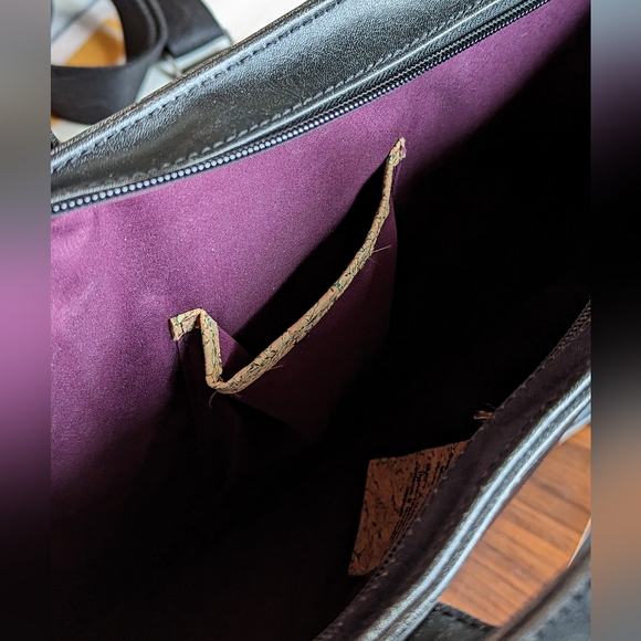 Matt & Nat Unisex Briefcase - Black with purple lining. - Picture 4 of 7